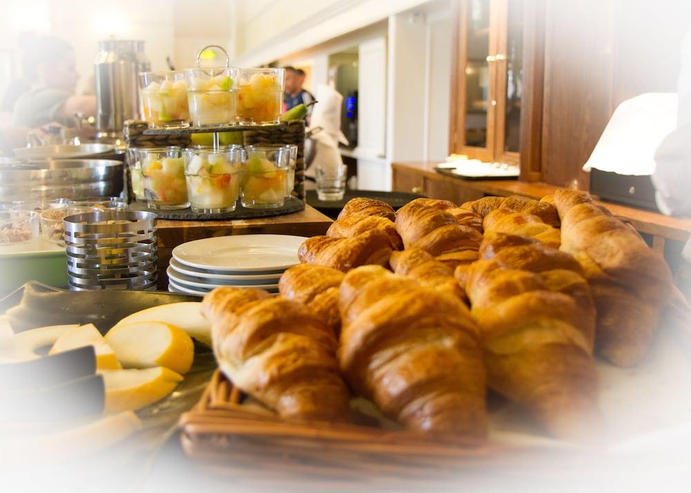 Royal Victoria Hotel Snowdonia لانبرس المظهر الخارجي الصورة