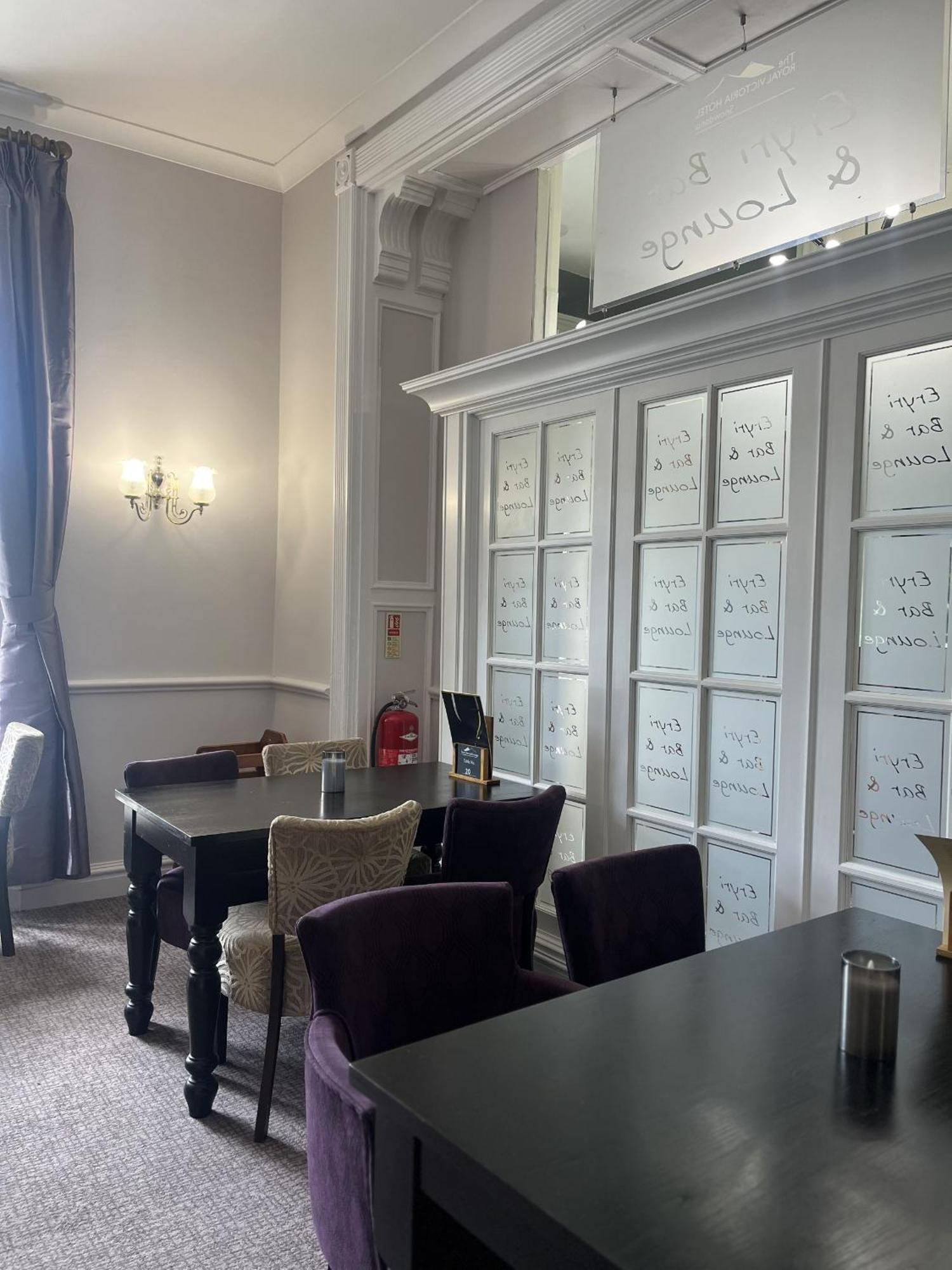 Royal Victoria Hotel Snowdonia لانبرس المظهر الخارجي الصورة