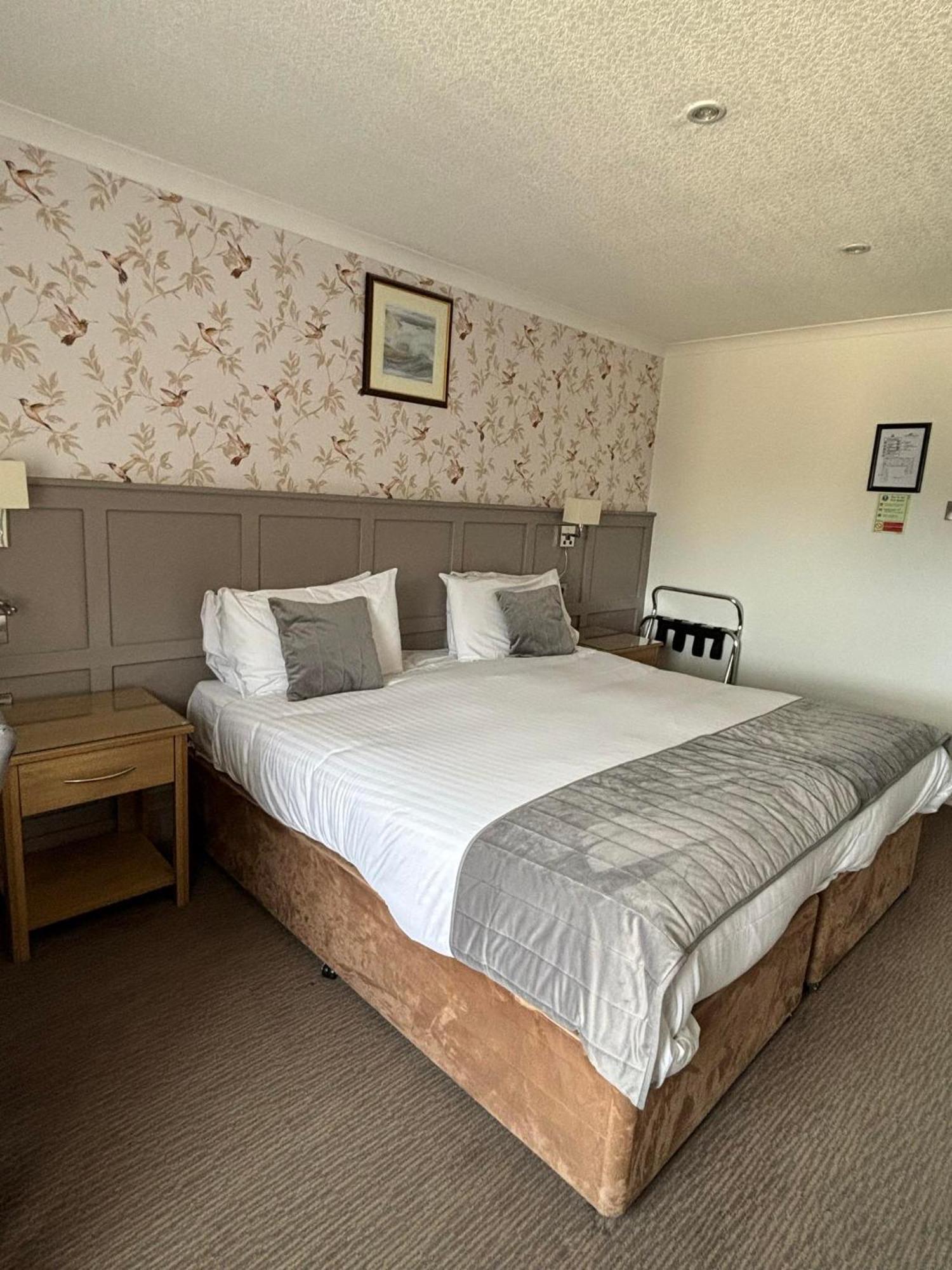 Royal Victoria Hotel Snowdonia لانبرس المظهر الخارجي الصورة
