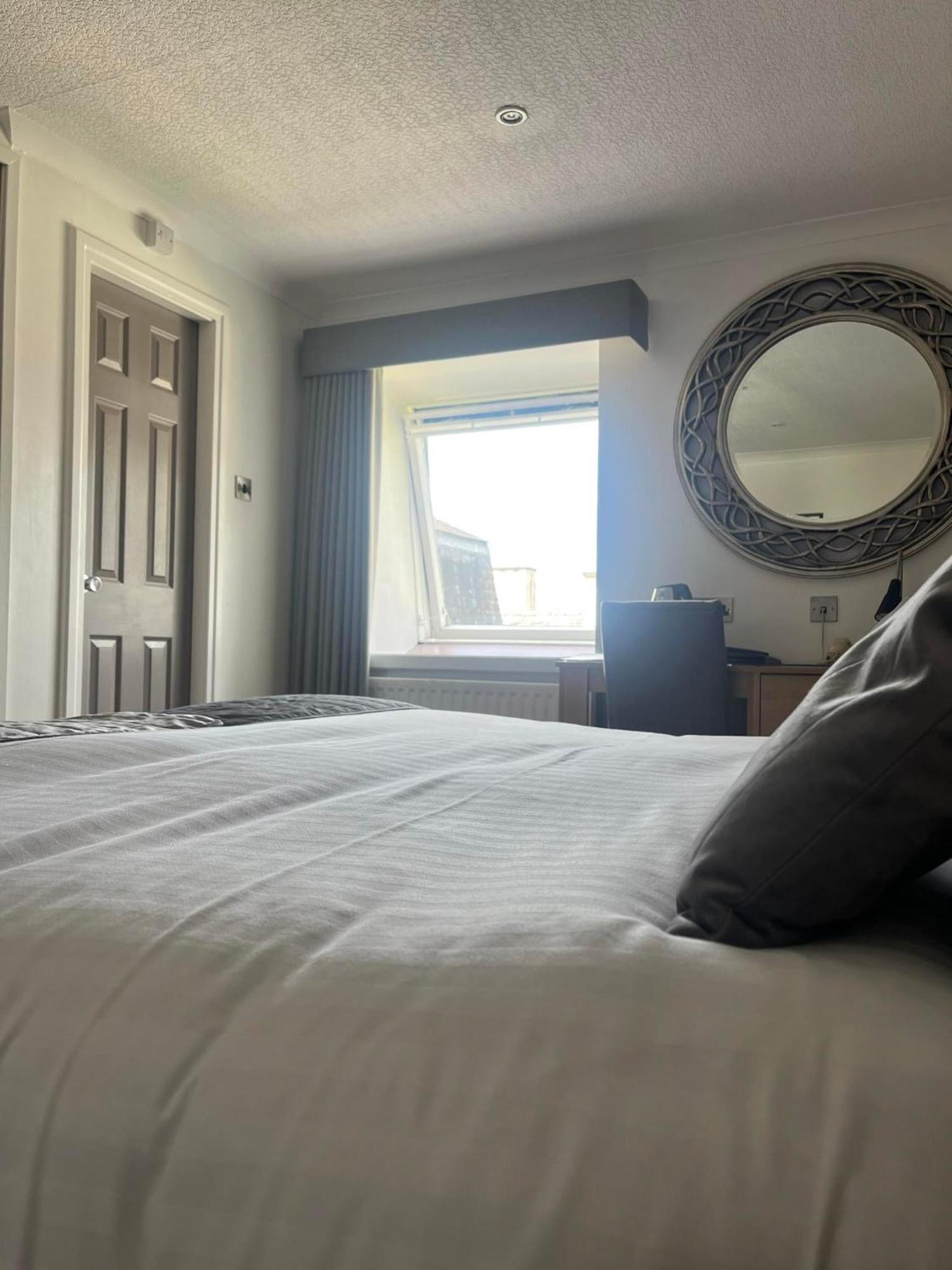 Royal Victoria Hotel Snowdonia لانبرس المظهر الخارجي الصورة