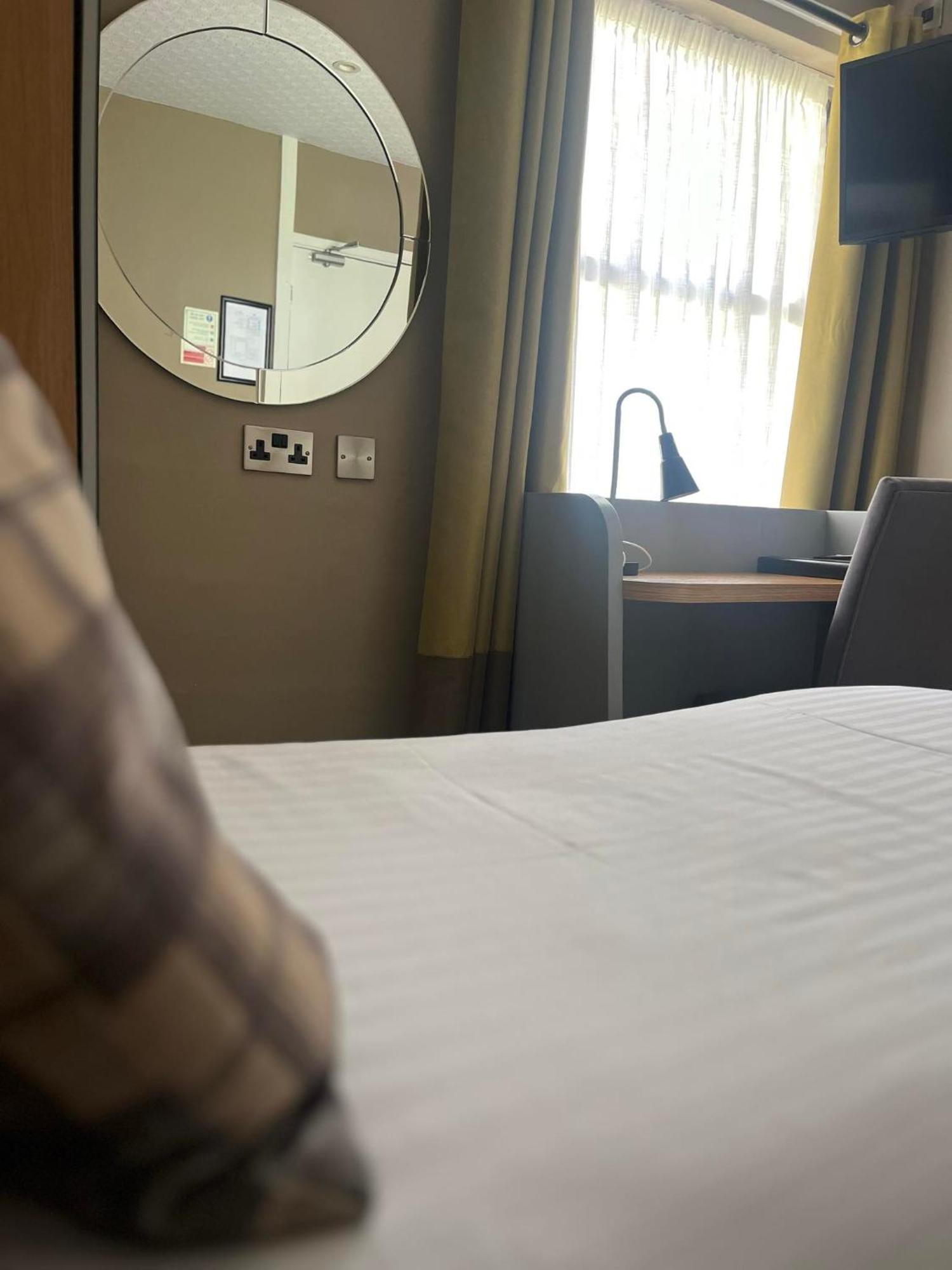 Royal Victoria Hotel Snowdonia لانبرس المظهر الخارجي الصورة