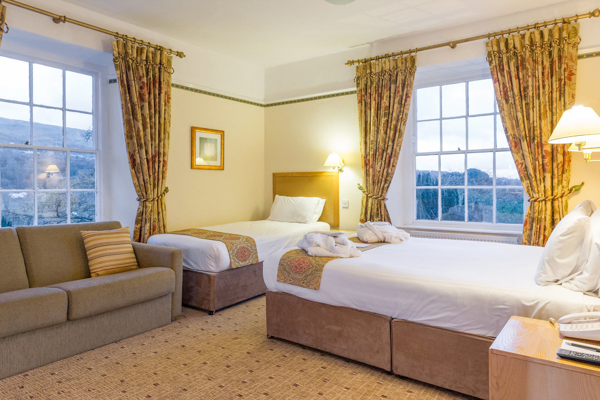 Royal Victoria Hotel Snowdonia لانبرس المظهر الخارجي الصورة